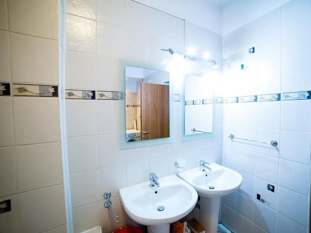 Cosmopolitan Internations Flat Hotel Bucureşti 0*,  România